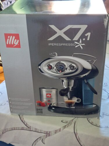 Περισσότερες πληροφορίες για "Illy Espresso Iperespresso x7.1"