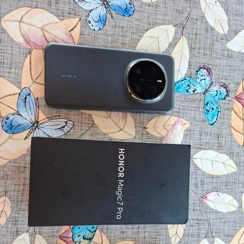 Περισσότερες πληροφορίες για "Honor Magic7 Pro  ,  Xiaomi Mix Flip   ,  Honor  50"