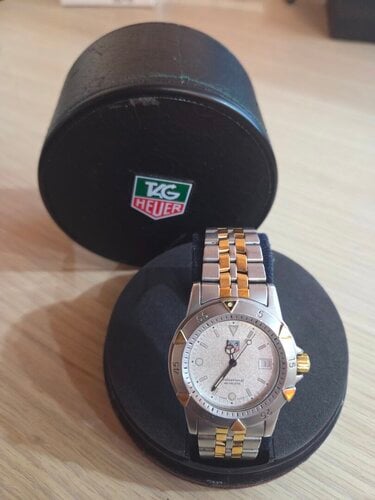 Περισσότερες πληροφορίες για "TAG Heuer 1500 Professional Two Tone Watch 1996 in Box"