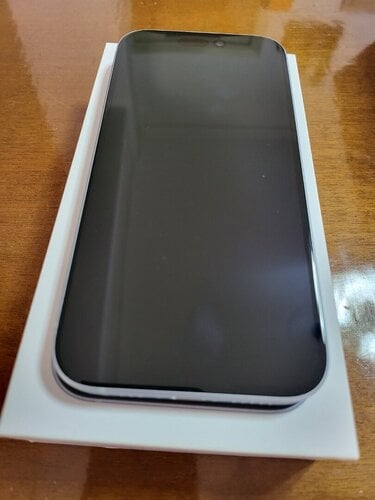 Περισσότερες πληροφορίες για "iPhone 15 128GB"