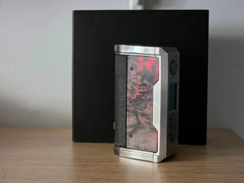 Περισσότερες πληροφορίες για "Lost Vape Centaurus DNA 250C Box Mod - Limited Edition Stabwood Series - Gun Metal"