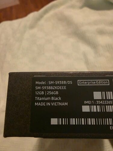 SAMSUNG GALAXY S25 ULTRA
