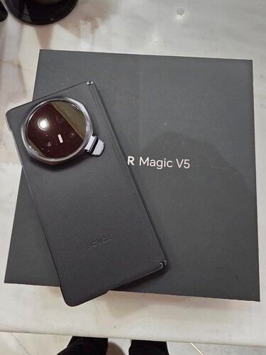 Περισσότερες πληροφορίες για "HONOR MAGIC V5 BLACK 16/1 TERRA"