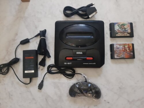 Περισσότερες πληροφορίες για "Sega Mega Drive II μεταχειρισμένο με 2 παιχνίδια και αξεσουάρ"