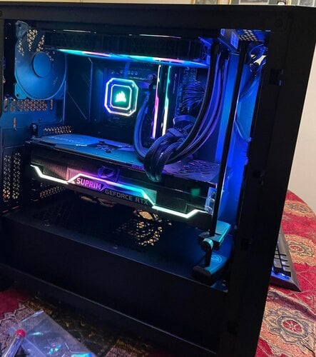 Περισσότερες πληροφορίες για "High-End Gaming PC – RTX 3090 Ti | i7-13700K | 32GB DDR5 | 2TB NVMe SSD"
