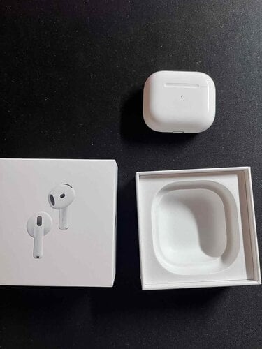 Περισσότερες πληροφορίες για "Apple Airpods 3d Gen (MagSafe charging case)"