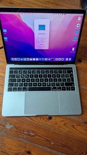 Περισσότερες πληροφορίες για "MacBook Pro 13" (2017) – i5 3.1GHz, 16GB RAM, 256GB, 4x Thunderbolt 3 – With Charger"