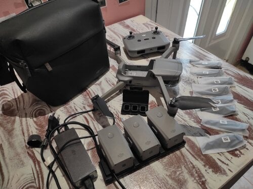 Περισσότερες πληροφορίες για "DJI Mavic Air 2 Fly More Combo"
