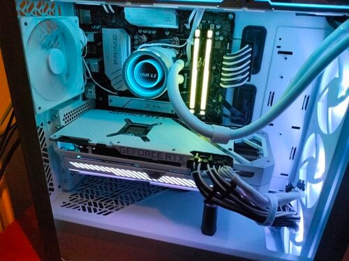 Περισσότερες πληροφορίες για "Asus rog strix 3080 white ( limited)"
