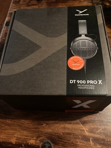 Περισσότερες πληροφορίες για "Beyerdynamic DT 900 Pro X (48 Ohm) (Μαύρο/Ενσύρματα)"