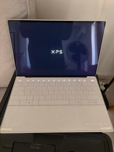 Περισσότερες πληροφορίες για "Dell XPS 13 9340 13" QHD+ 120Hz (Ultra 7-155H/64GB/2TB SSD/W11 Pro) (US Keyboard) 2024"