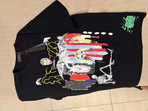 Περισσότερες πληροφορίες για "Tshirt XL"