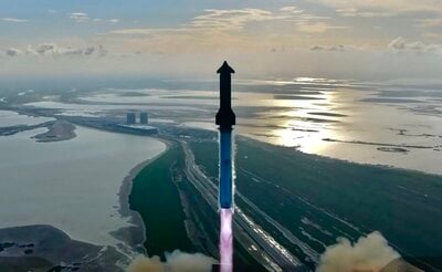 Το Starship της SpaceX ολοκλήρωσε με επιτυχία την 10η δοκιμαστική πτήση του