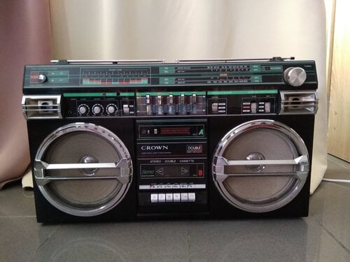 Περισσότερες πληροφορίες για "Αντίκα stereo crown SZ-5100 sl"