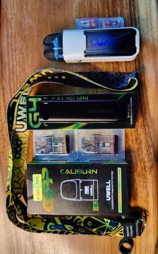 Περισσότερες πληροφορίες για "Uwell Caliburn G4 mini + 5 Pods / Vaporesso Luxe XR Max + 2 Coils"