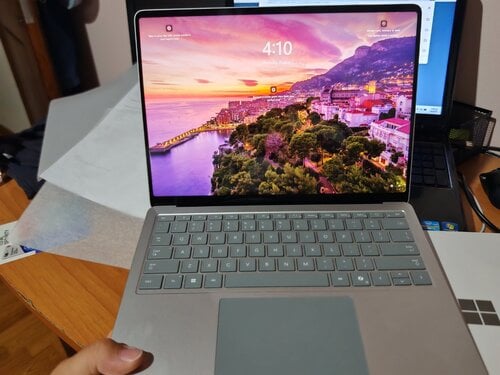 Περισσότερες πληροφορίες για "Microsoft Surface 16GB 512GB Snapdragon X Plus"