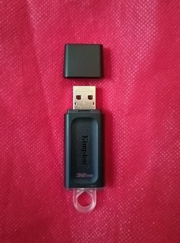 Περισσότερες πληροφορίες για "Kingston 32GB USB flash drive"