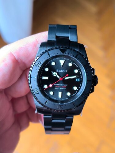Περισσότερες πληροφορίες για "Seiko Mod Submariner Dark Blue 40mm NH35 Automatic watch"