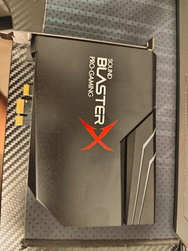 Περισσότερες πληροφορίες για "Creative Labs Sound BlasterX AE-5"