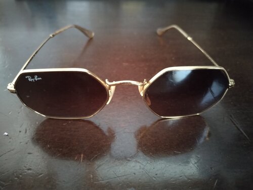 Περισσότερες πληροφορίες για "Rayban octagon"