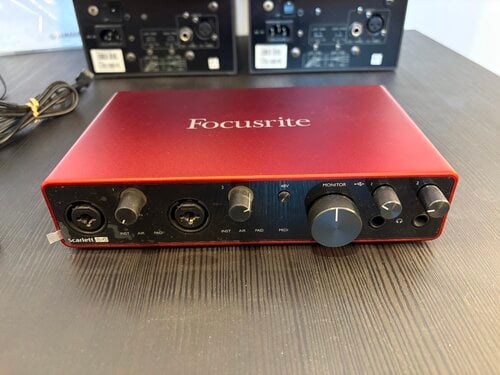 Περισσότερες πληροφορίες για "Κάρτα ήχου (Focusrite - Scarlett 8i6 3rd Gen)"