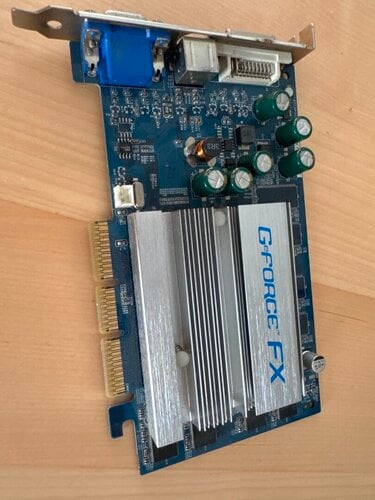 Περισσότερες πληροφορίες για "GeForce FX 5200"