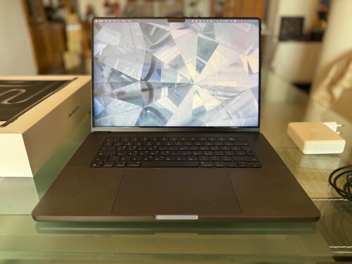 Περισσότερες πληροφορίες για "MacBook Pro M3 PRO / 16 Inch / 36 GB RAM / 512 GB SSD / Space Black"