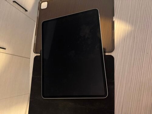 Περισσότερες πληροφορίες για "Apple iPad Pro 2022 12.9" (5G/128 GB/M2/8 GB/iPadOS 16)"