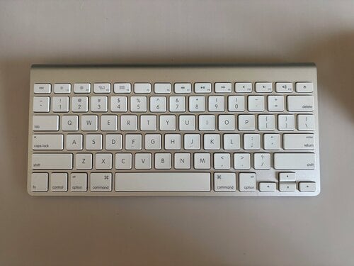 Περισσότερες πληροφορίες για "Apple Wireless Keyboard"