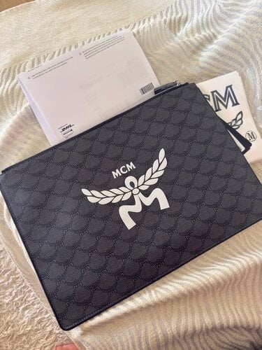 Περισσότερες πληροφορίες για "MCM Himmel Zip Pouch"
