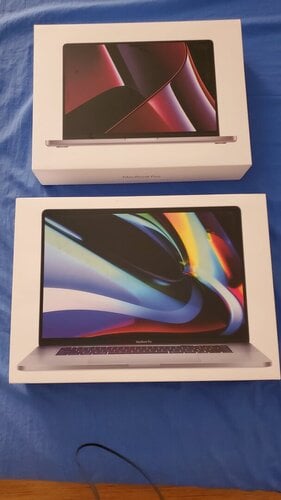 Περισσότερες πληροφορίες για "MacBook box"