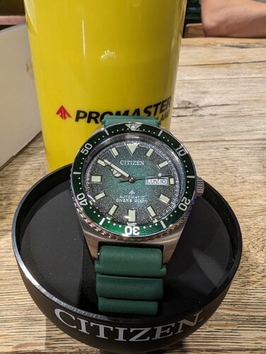 Περισσότερες πληροφορίες για "Citizen Promaster Automatic Diver (NY0121‑09X)"