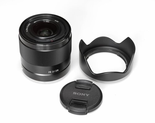 Περισσότερες πληροφορίες για "Sony 28mm F2.0"