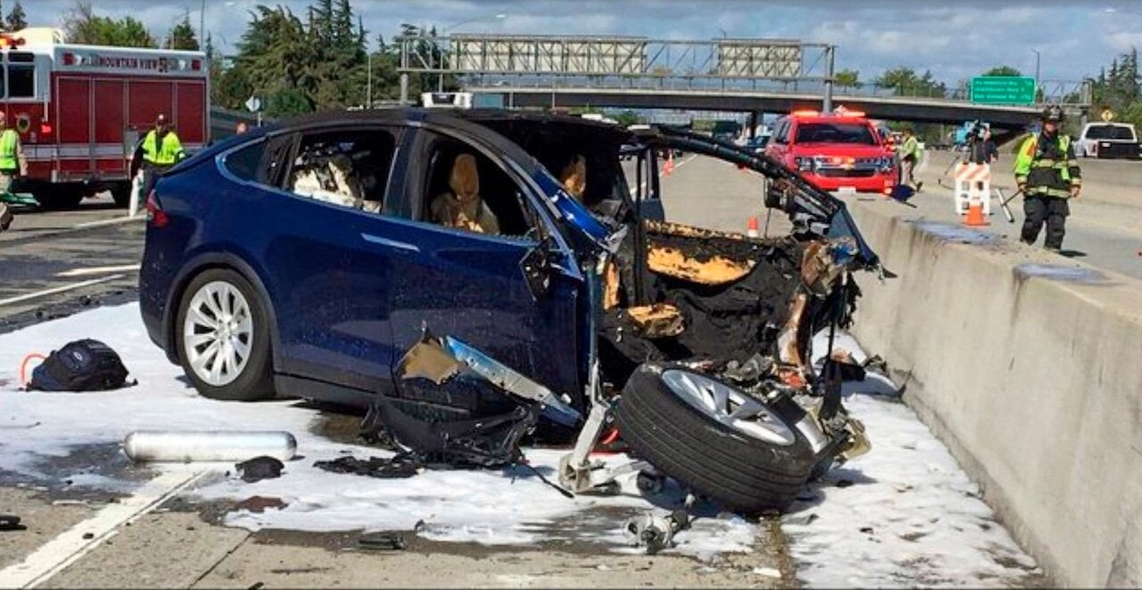 Η Tesla κρίθηκε υπεύθυνη σε δίκη για ατύχημα μετά από ανάκτηση δεδομένων από χάκερ