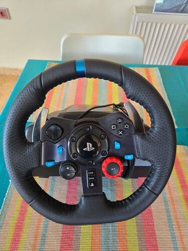 Περισσότερες πληροφορίες για "Logitech G29 (Αργύλιο, Μαύρο/Ενσύρματα)"