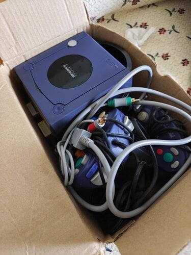 Περισσότερες πληροφορίες για "Πωλείται Nintendo GameCube + 7 Αυθεντικά Παιχνίδια – Άριστη Κατάσταση"