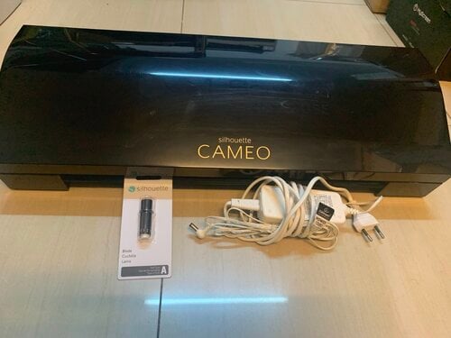 Περισσότερες πληροφορίες για "Silhouette Cameo 3  κοπτικο"