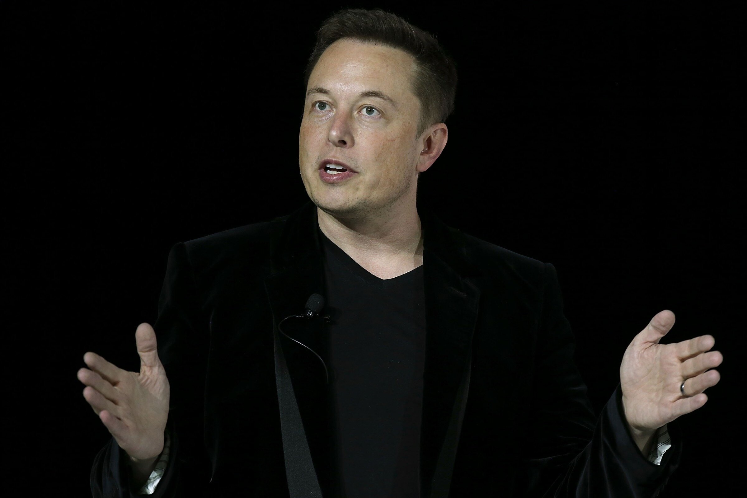 Ο Elon Musk μηνύει Apple και OpenAI για μονοπωλιακές πρακτικές στην τεχνητή νοημοσύνη