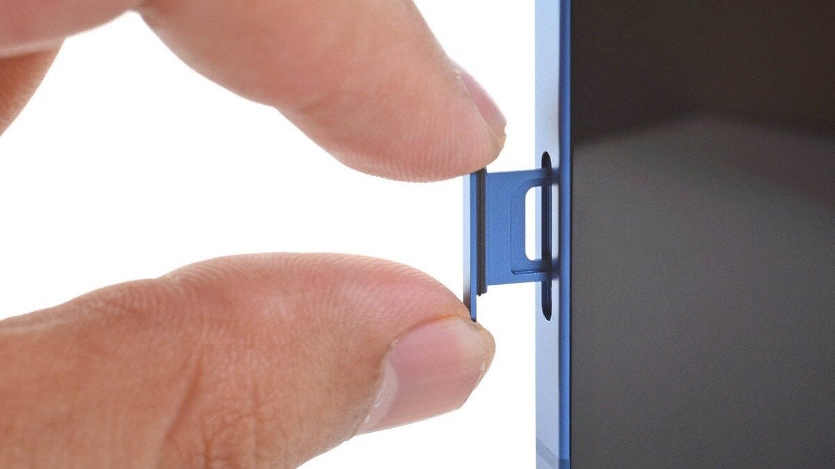 Η Apple θα προχωρήσει στην πλήρη μετάβαση από SIM σε eSIM για τα iPhone 17 σε πολλές χώρες διεθνώς