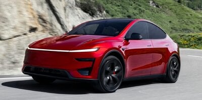 Η νέα έκδοση Model Y Performance της Tesla έρχεται στην Ευρώπη με τιμή από €62.000