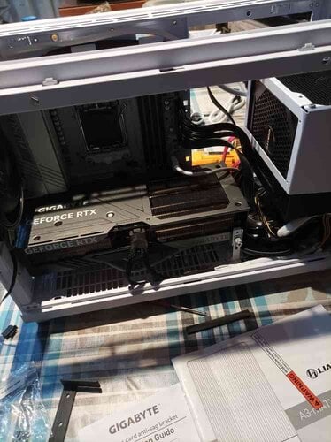 Περισσότερες πληροφορίες για "Gigabyte GAMING GeForce RTX 4070 Ti SUPER OC 16G"