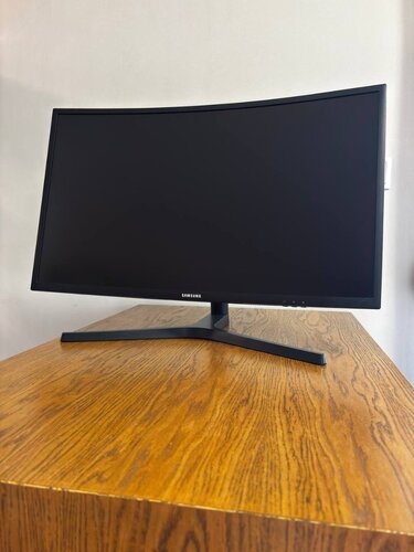 Περισσότερες πληροφορίες για "Samsung C27FG73FQQ || 27" || 1080p || VA PANEL || 144hz || Curved"