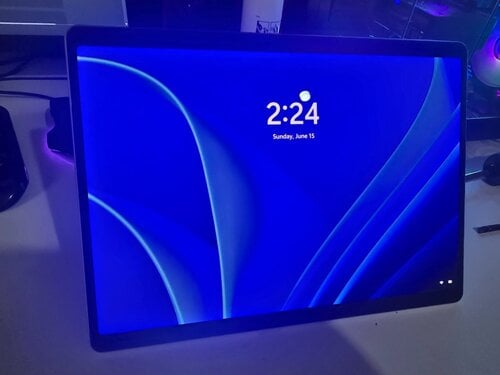 Περισσότερες πληροφορίες για "Microsoft Surface Pro OLED (11th Edition) 13" 16GB/512GB/Snapdragon X Elite"