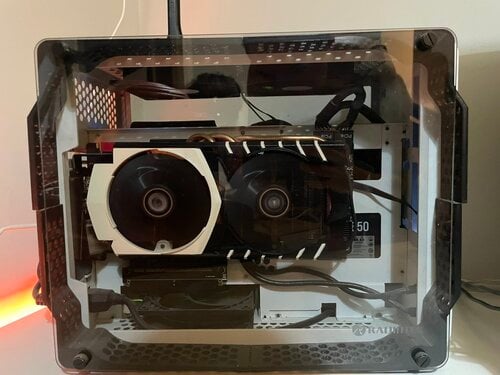 Περισσότερες πληροφορίες για "Gaming PC Mini ITX || Ryzen 7 3800x / 16GB / GTX 980Ti / 1TB SSD"