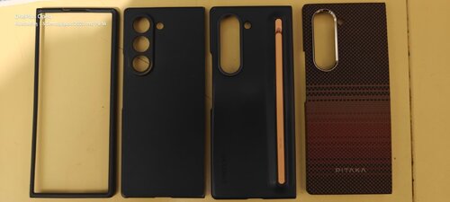 Περισσότερες πληροφορίες για "Samsung Galaxy Z Fold6 (Μαύρο/256 GB) + θήκη με spen + θήκη original carbon"