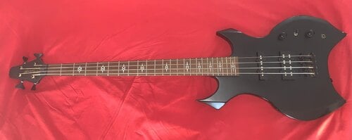 Περισσότερες πληροφορίες για "ΑΝΤΑΛΛΑΓΗ STAGG XB300"