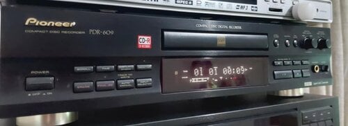 Περισσότερες πληροφορίες για "PIONEER PDR-609 CD RECORDER(ΕΓΓΡΑΦΗΣ)"