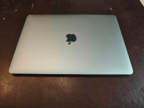 Περισσότερες πληροφορίες για "Mac Book Air 13.3 M1 8gb ram και 256gb ssd"
