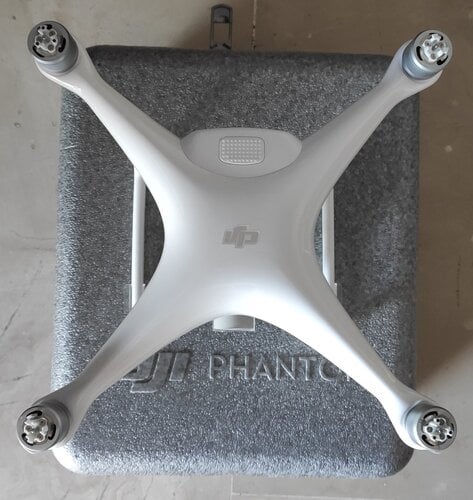 Περισσότερες πληροφορίες για "DJI Phantom 4"