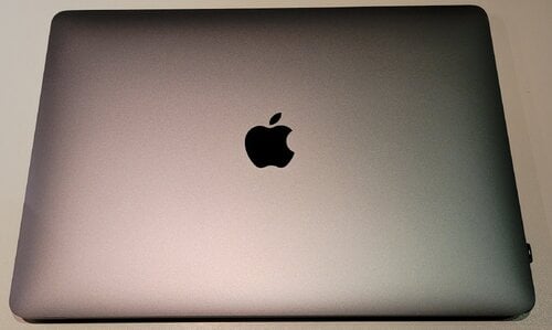 Περισσότερες πληροφορίες για "Macbook Air M1/16GB/256"